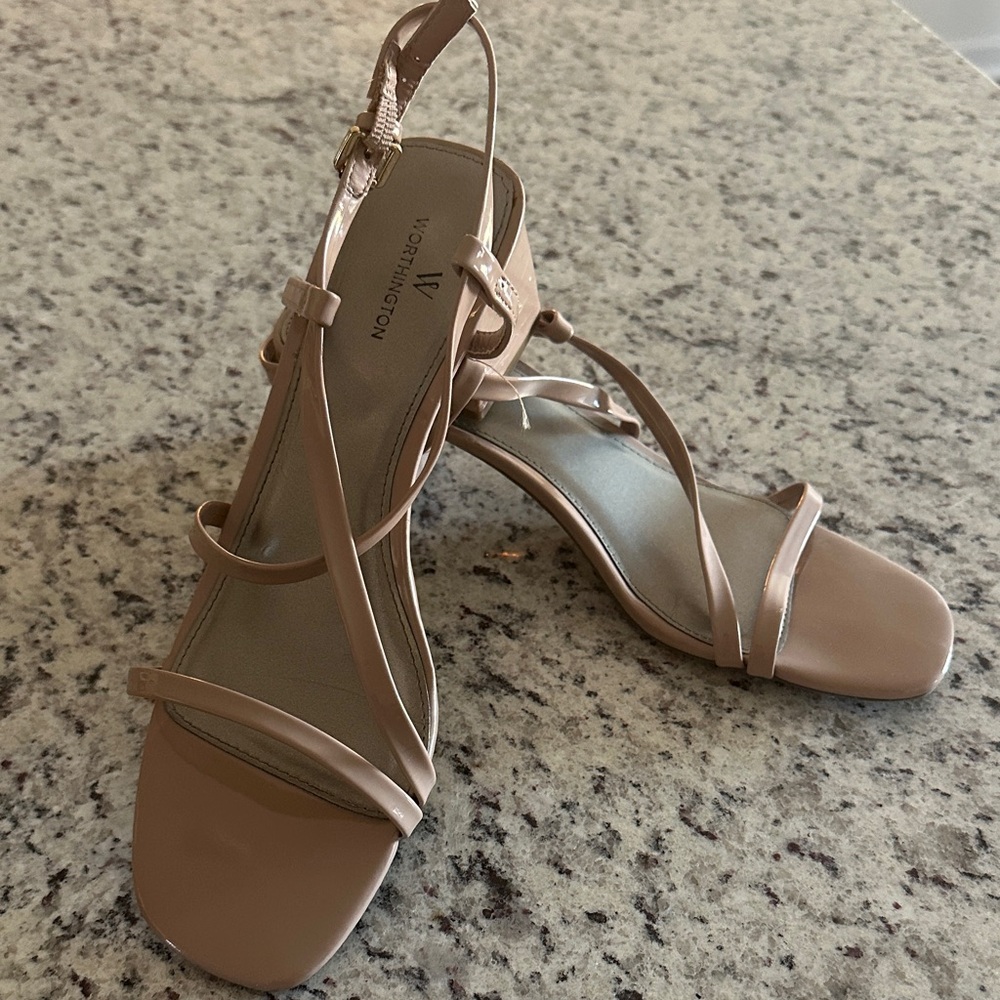 Worthington Women's Tan Strappy Sandals